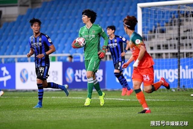 恩比德关键表现助76人加时战胜猛龙，系列赛领先3-0